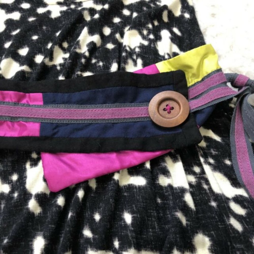 Beautiful Anthropologie Sleeveless Blouse - Picture 2 of 2